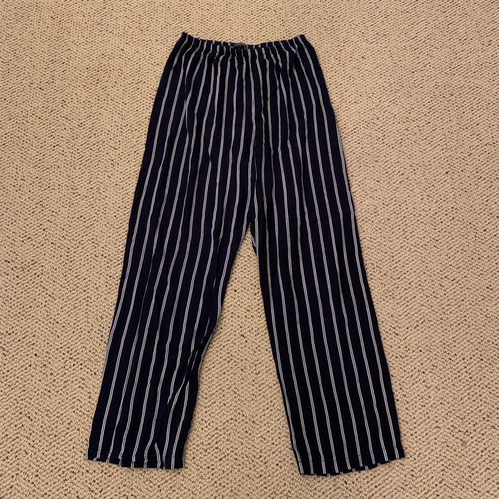 Brandy Melville stripped pants